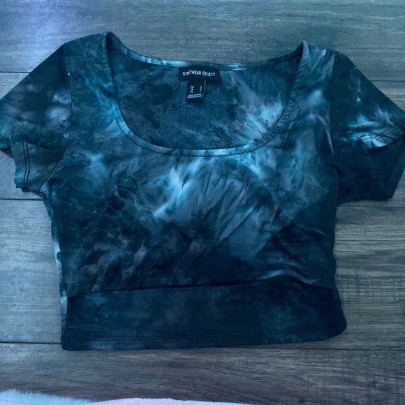 T-shirt - Picture 1 of 2